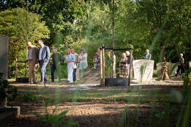 PatriciaPetrickfotografie-afscheidsfotograaf-NoorderBegraafplaatsHilversum-natuurbegraven-DSC_65030820250625